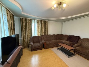 вул.Ярослава Мудрого, 3 (г. Малин, Малинский район) - Продається будинок, 84000 $ - АФНУ