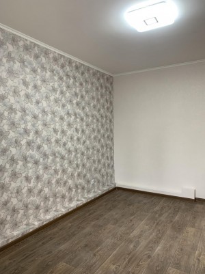 Незалежності, 74 (г. Чернигов, Новозаводской район) - Продається квартира, 42000 $ - АФНУ