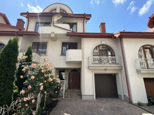 пер. Чайковского, 4Г (г. Тернополь) - Продається таунхаус, 300000 $ - АФНУ