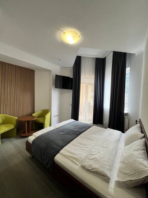 Грушевського, 2а (с. Микуличин, г. Яремча) - Продається рекреаційний об'єкт, 2155000 $ - АФНУ