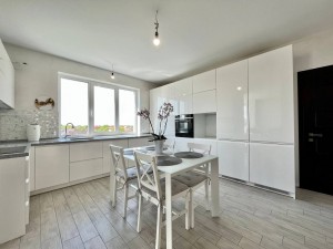 Вишнева, 17 (с. Крюковщина, Киево-Святошинский район) - Продається квартира, 119600 $ - АФНУ