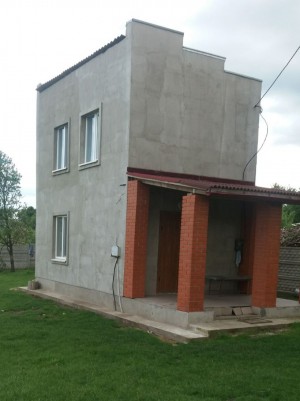 Центральна, 20 (с. Радомишль, Луцкий район) - Продається будинок, 19000 $ - АФНУ