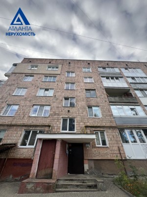 Відродження, 20 (г. Луцк, Теремно) - Продається квартира, 54000 $ - АФНУ
