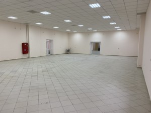 ул. Шевченка, 23-а (г. Умань) - Здається торгівельний майданчик, 250 грн. за кв.м. - АФНУ