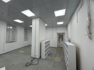 ул. Богдана Хмельницкого, 38 (г. Луцк) - Здається торгівельний майданчик, 650 грн. за кв.м. - АФНУ