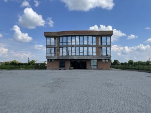 Обїздна, 20 (с. Чернеев, Тысменицкий район) - Продається склад, 1300000 $ - АФНУ