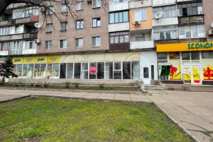 пр. Університетський (г. Кривой Рог, Долгинцевский район) - Здається торгівельний майданчик, 500 грн. за кв.м. - АФНУ