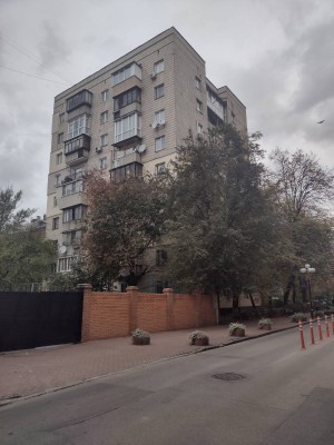 ул. Гусовского, 2 (г. Киев, Печерский район) - Продається квартира, 110000 $ - АФНУ