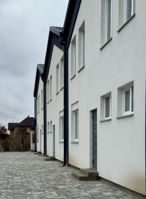 ул. Свободи (с. Гатное, Киево-Святошинский район) - Продається таунхаус, 115000 $ - АФНУ